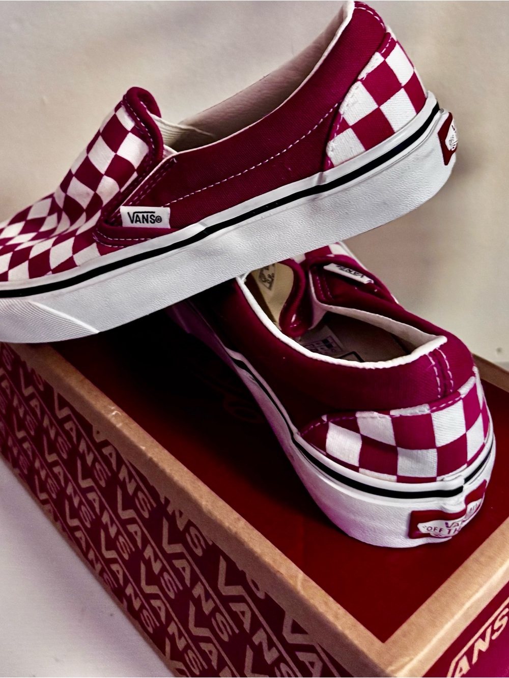 Vans Kids Slip-On Checkerboard Sneakers - Magenta/White